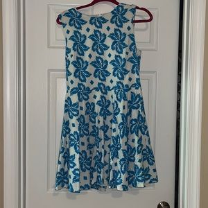 Diane Von Furstenberg Fit and Flare Jeannie Dress in Giant Leaf Floral Blue sz10